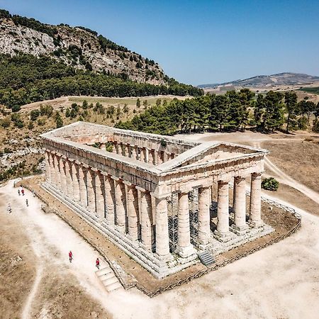 Helimos Bed&Breakfast Segesta Temple-Castellammare Калатафими Экстерьер фото
