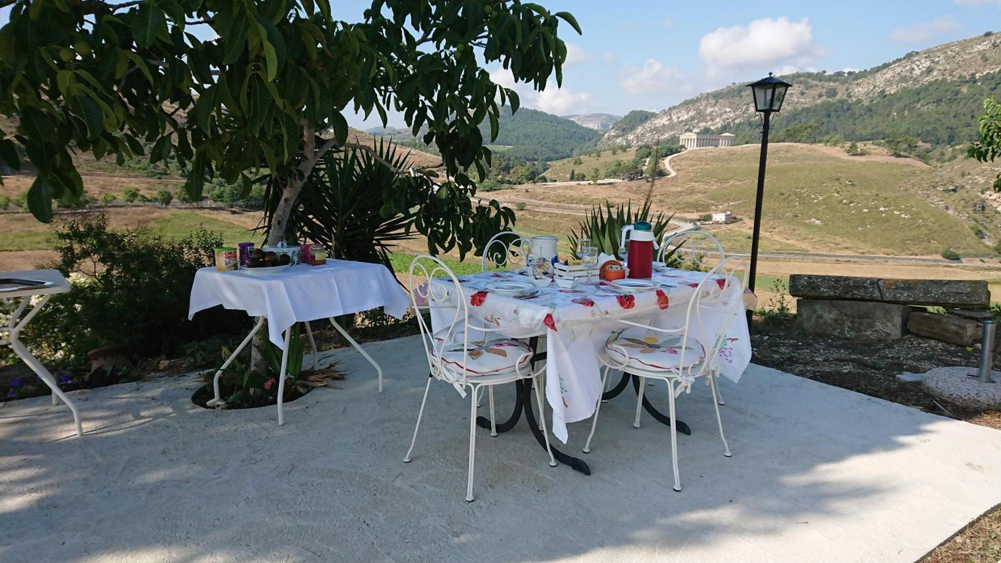 Helimos Bed&Breakfast Segesta Temple-Castellammare Калатафими Экстерьер фото
